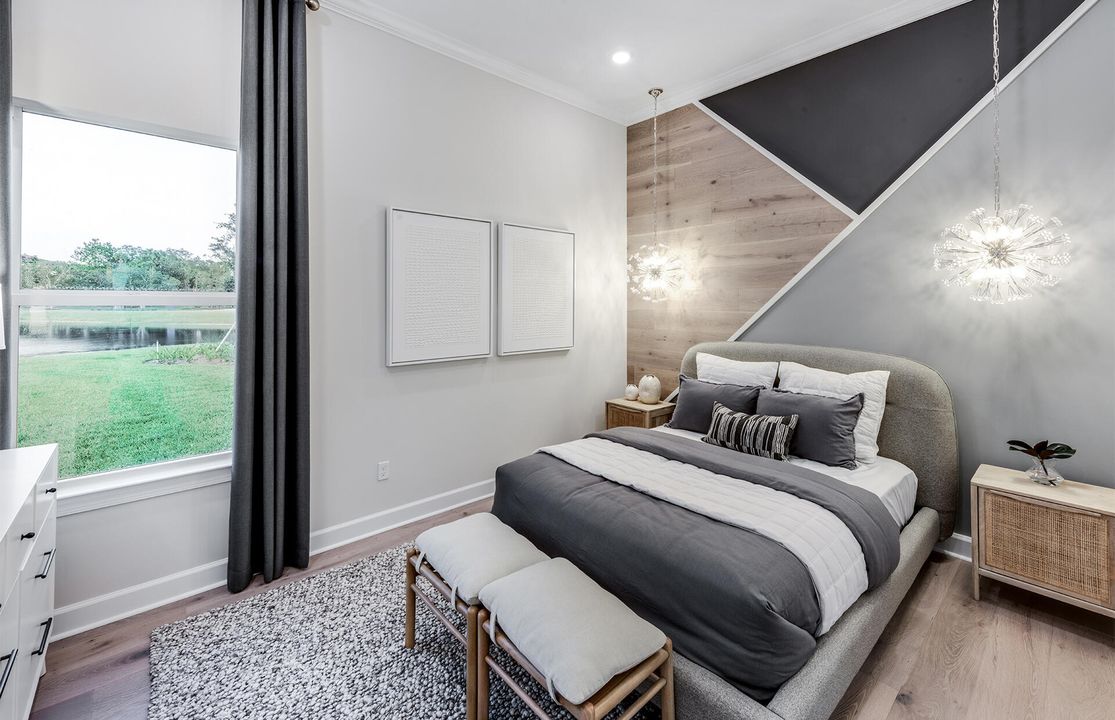 合同活跃: $3,610,345 (4 贝兹, 4 浴室, 3640 平方英尺)