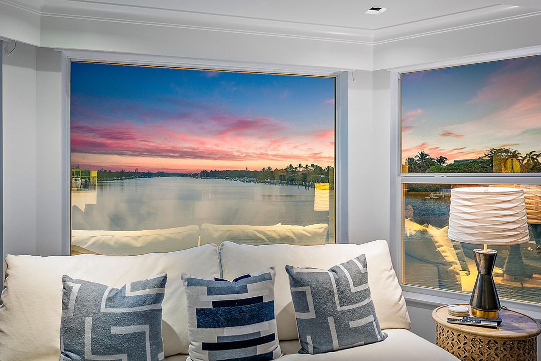 For Sale: $2,750,000 (2 beds, 2 baths, 1510 Square Feet)