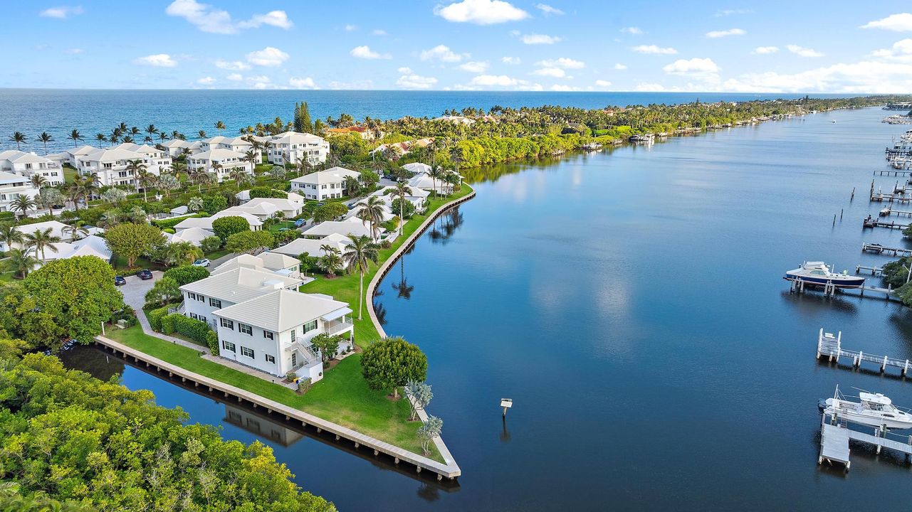 For Sale: $2,750,000 (2 beds, 2 baths, 1510 Square Feet)