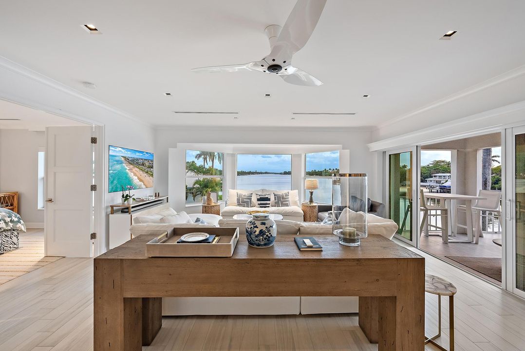 For Sale: $2,750,000 (2 beds, 2 baths, 1510 Square Feet)