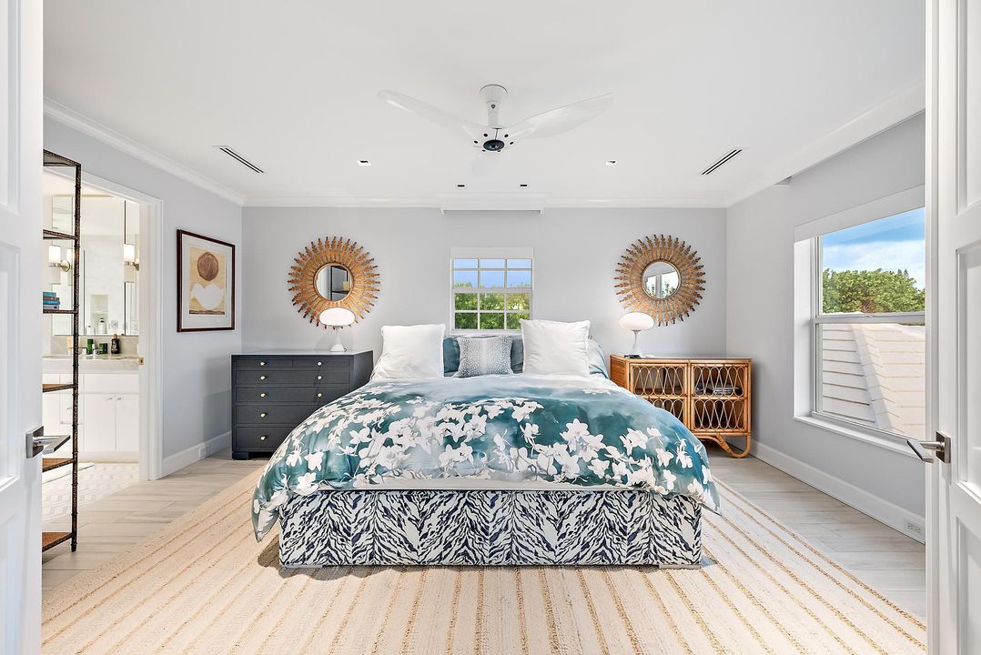 For Sale: $2,750,000 (2 beds, 2 baths, 1510 Square Feet)