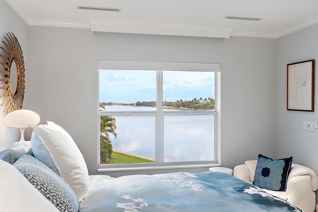 For Sale: $2,750,000 (2 beds, 2 baths, 1510 Square Feet)