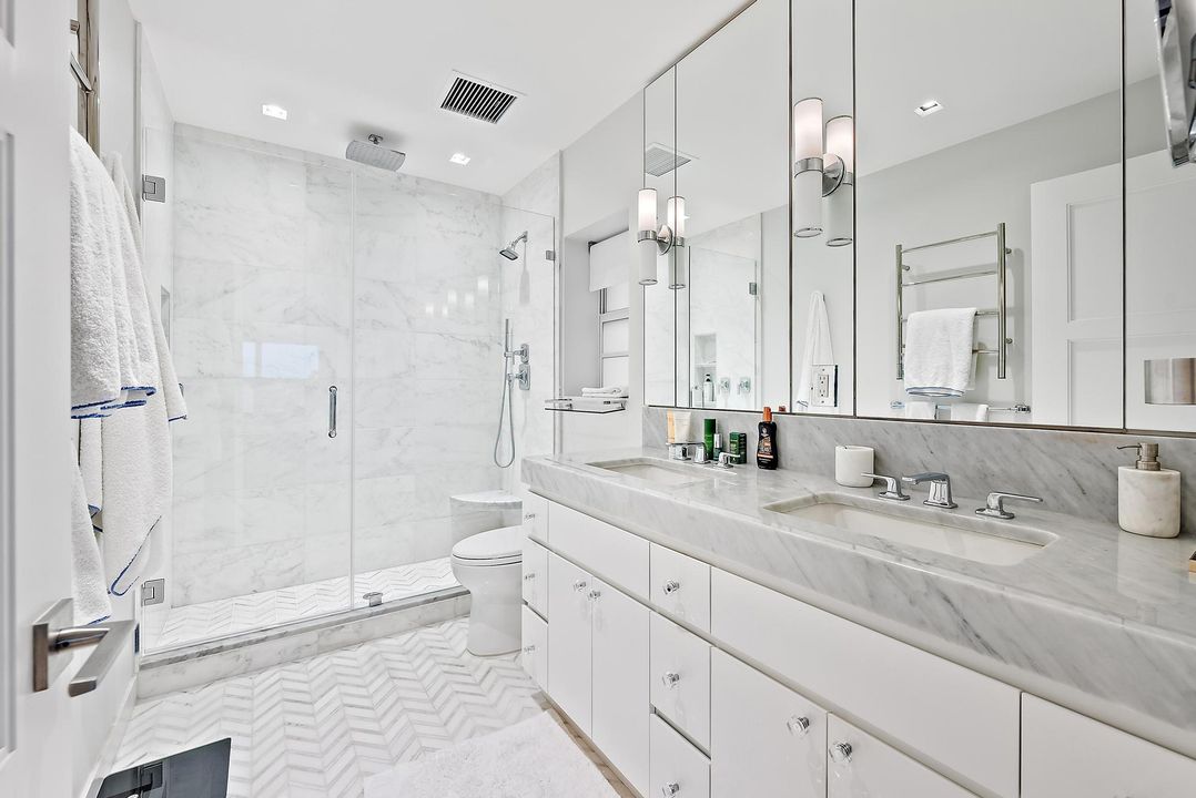 For Sale: $2,750,000 (2 beds, 2 baths, 1510 Square Feet)