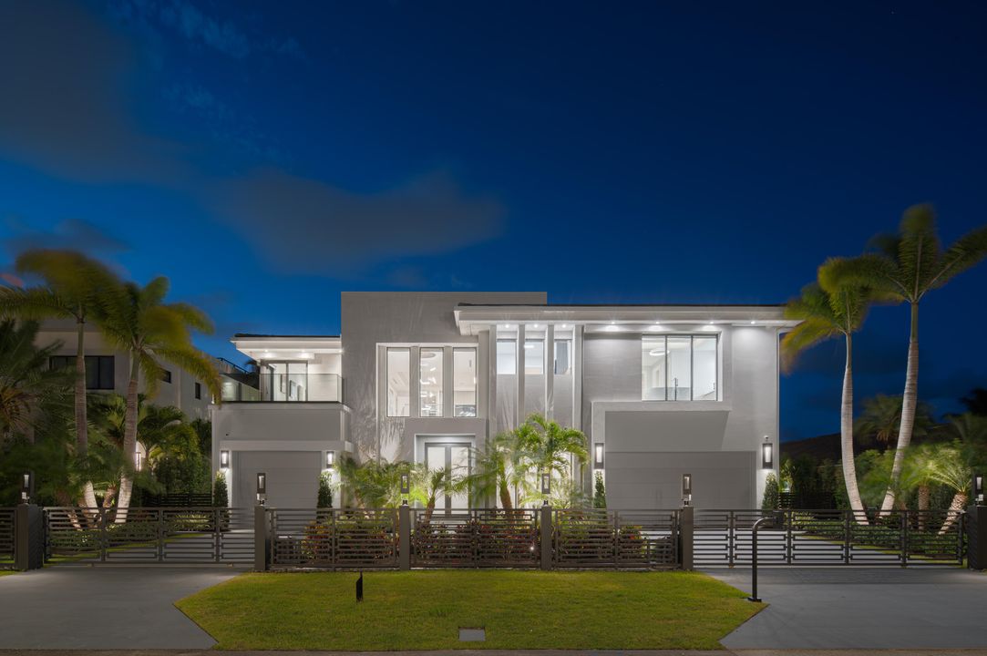 For Sale: $9,895,000 (5 beds, 5 baths, 5699 Square Feet)