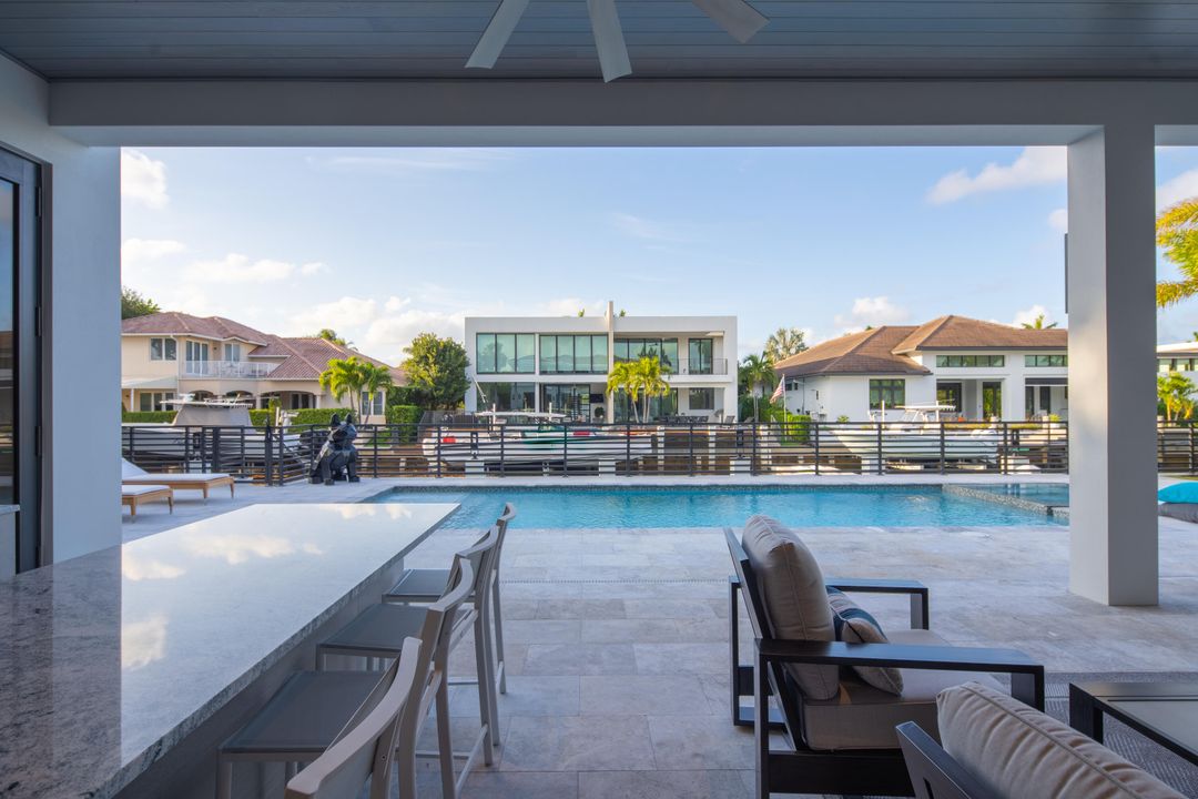 For Sale: $9,895,000 (5 beds, 5 baths, 5699 Square Feet)