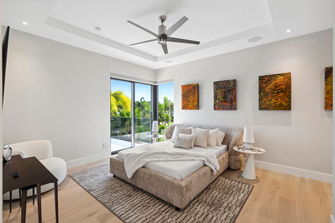 For Sale: $9,895,000 (5 beds, 5 baths, 5699 Square Feet)