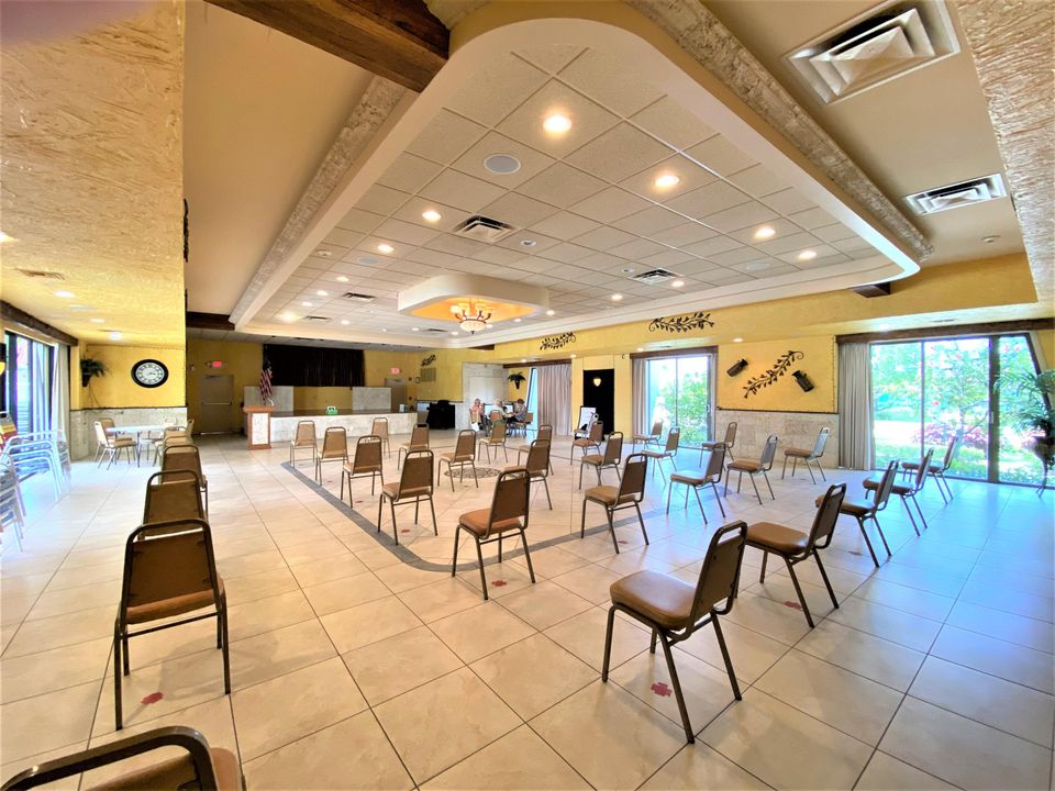 Active With Contract: $128,000 (2 beds, 1 baths, 1024 Square Feet)