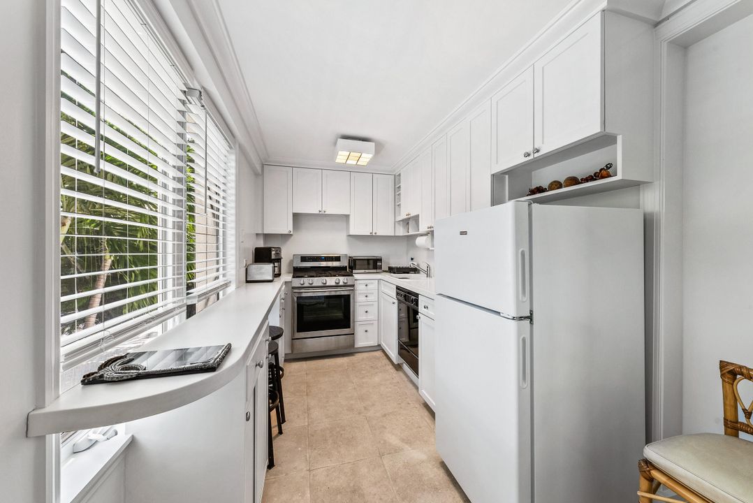 Active With Contract: $13,000 (2 beds, 2 baths, 900 Square Feet)