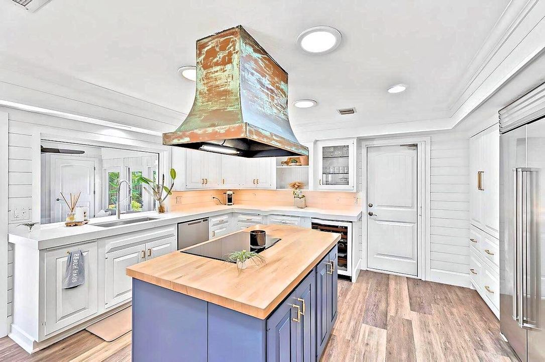 Activo con contrato: $2,999,999 (4 camas, 3 baños, 2657 Pies cuadrados)