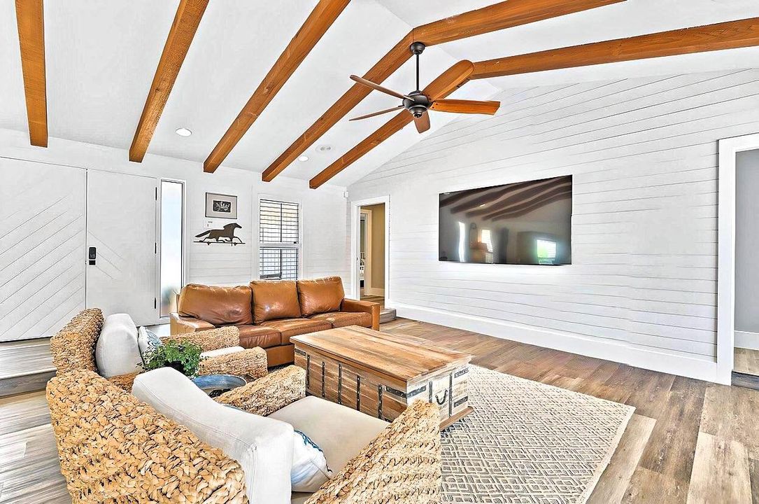 Activo con contrato: $2,999,999 (4 camas, 3 baños, 2657 Pies cuadrados)