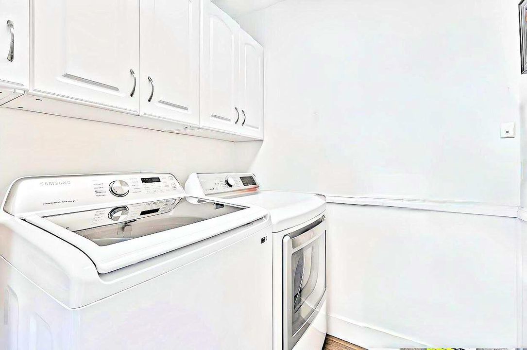 Activo con contrato: $2,999,999 (4 camas, 3 baños, 2657 Pies cuadrados)