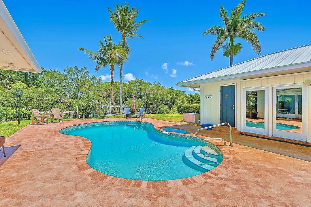 Activo con contrato: $2,999,999 (4 camas, 3 baños, 2657 Pies cuadrados)