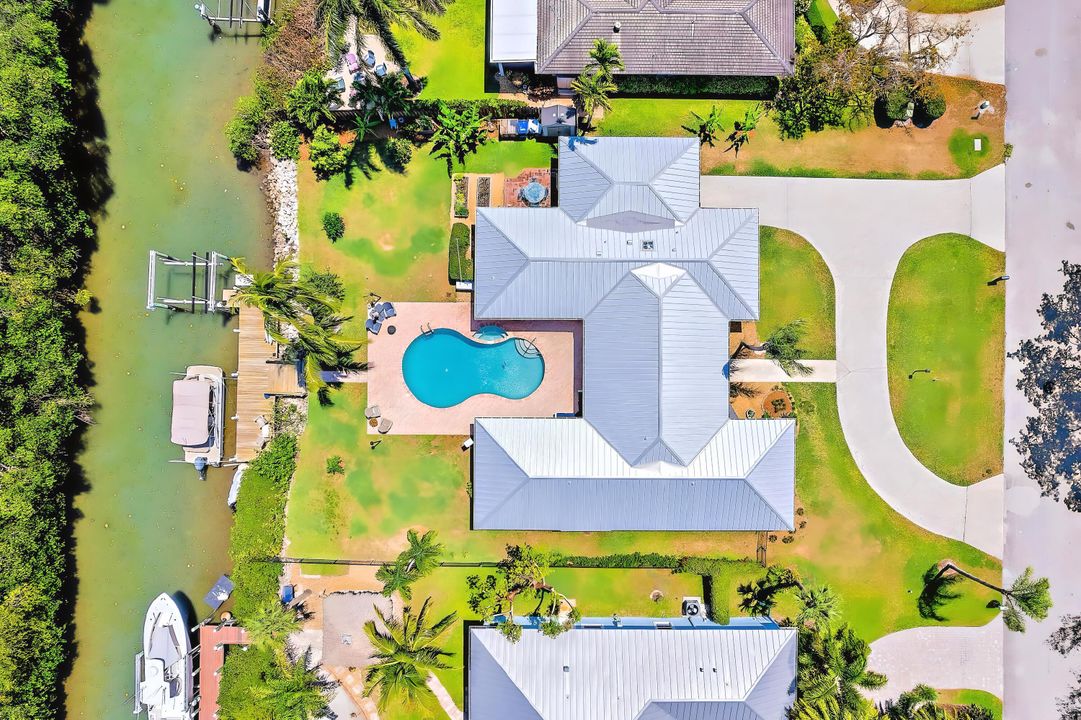 Activo con contrato: $2,999,999 (4 camas, 3 baños, 2657 Pies cuadrados)