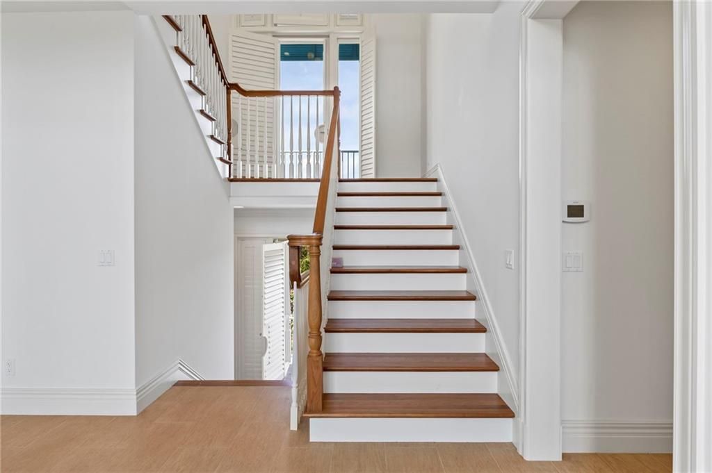 待售: $2,750,000 (4 贝兹, 3 浴室, 3305 平方英尺)