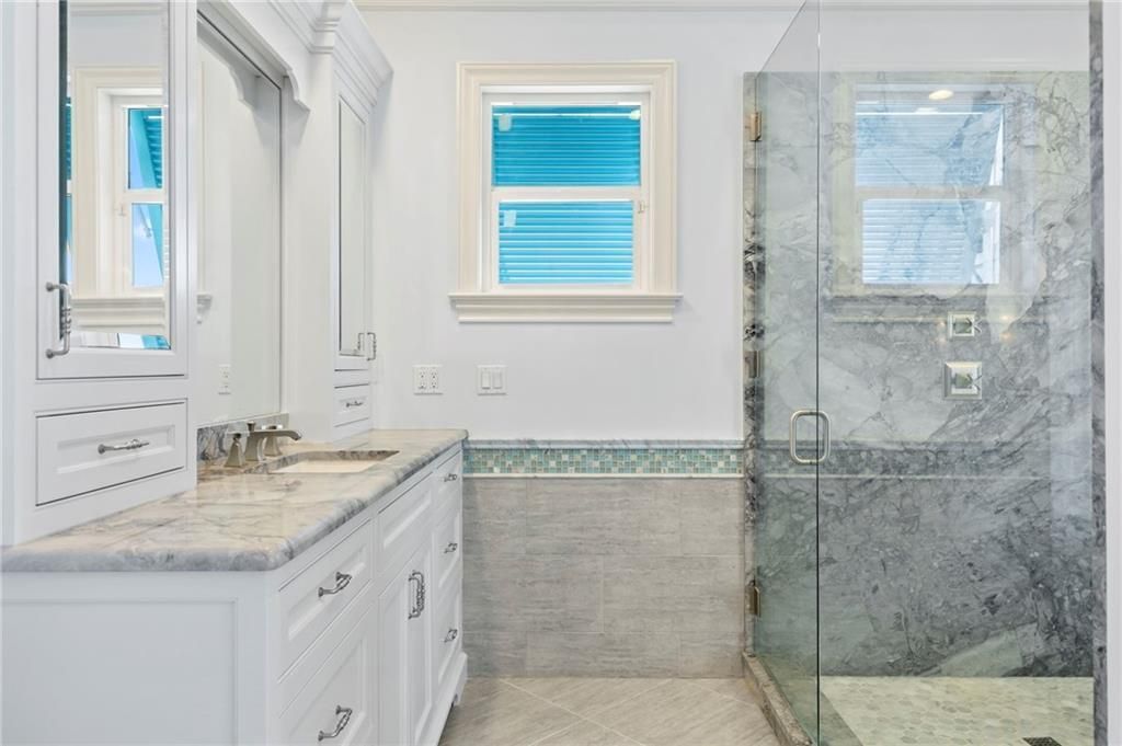 待售: $2,750,000 (4 贝兹, 3 浴室, 3305 平方英尺)