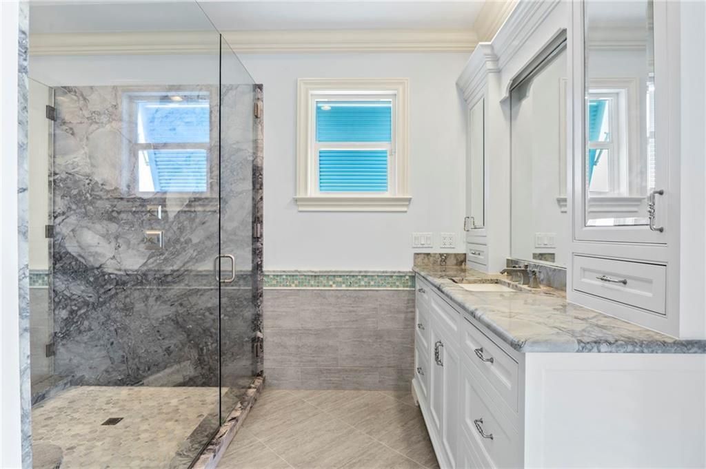 待售: $2,750,000 (4 贝兹, 3 浴室, 3305 平方英尺)