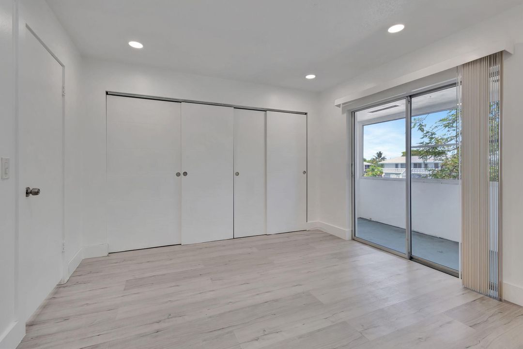 For Sale: $77,500 (1 beds, 1 baths, 570 Square Feet)