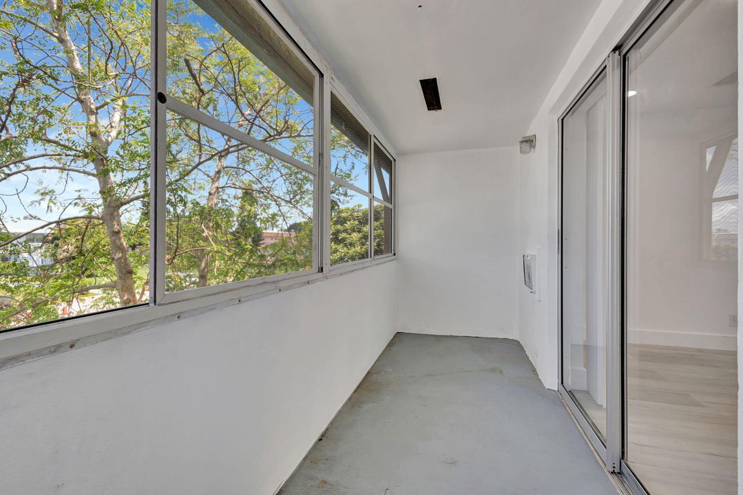 For Sale: $77,500 (1 beds, 1 baths, 570 Square Feet)