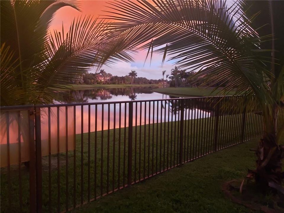 待售: $775,000 (5 贝兹, 4 浴室, 3493 平方英尺)