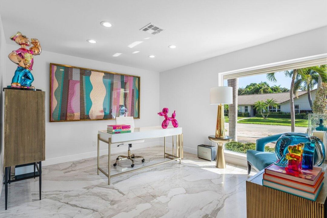 合同活跃: $13,500 (4 贝兹, 4 浴室, 3147 平方英尺)