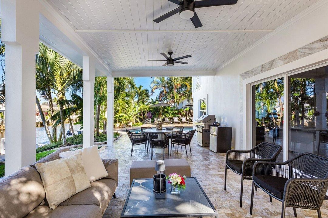 合同活跃: $13,500 (4 贝兹, 4 浴室, 3147 平方英尺)