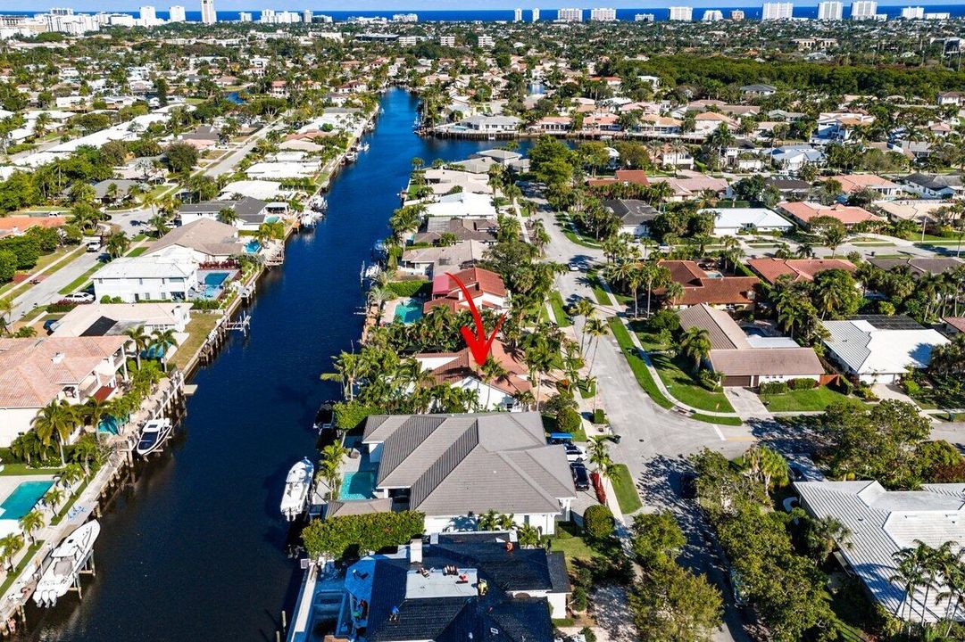 合同活跃: $13,500 (4 贝兹, 4 浴室, 3147 平方英尺)