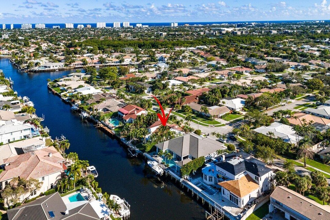 合同活跃: $13,500 (4 贝兹, 4 浴室, 3147 平方英尺)