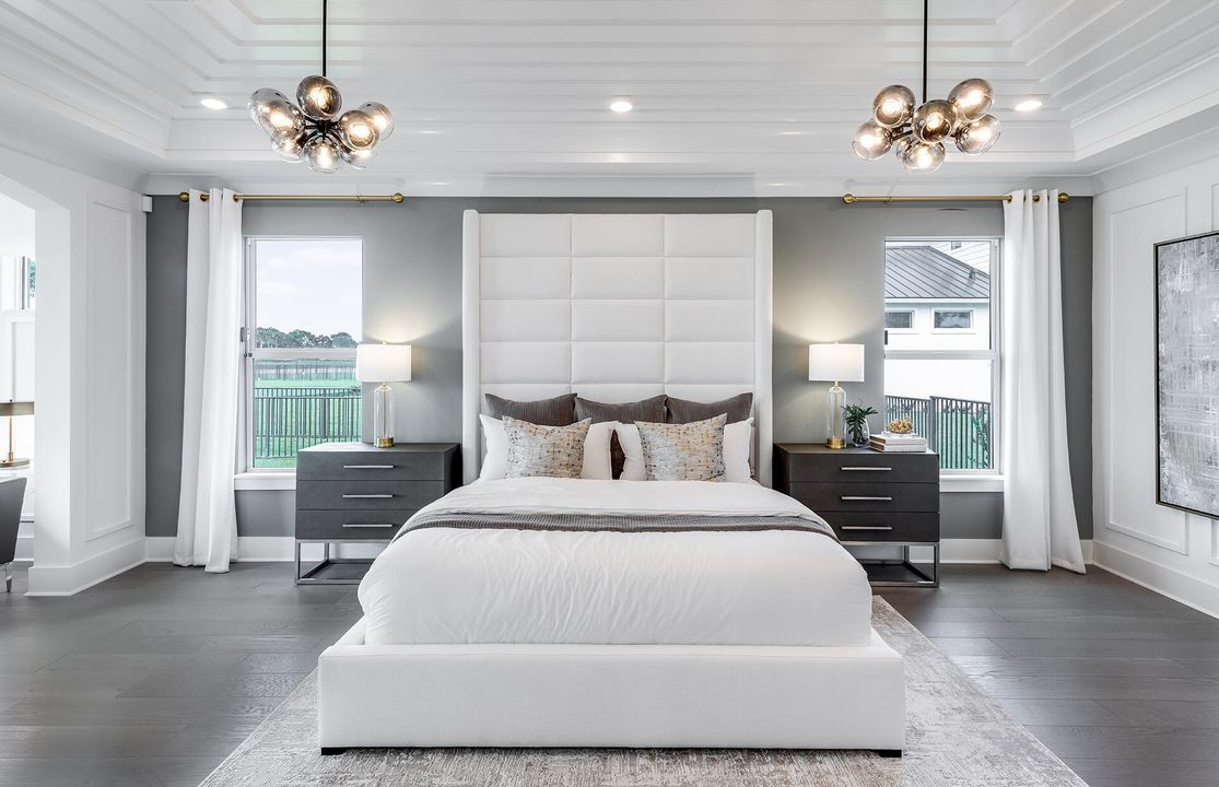 Active With Contract: $4,668,485 (5 beds, 6 baths, 5427 Square Feet)