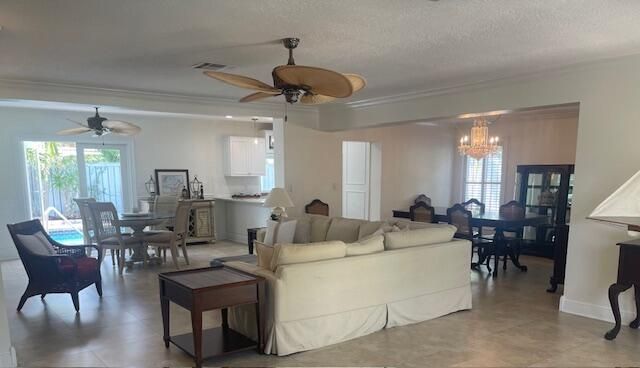 For Sale: $815,000 (3 beds, 2 baths, 1734 Square Feet)