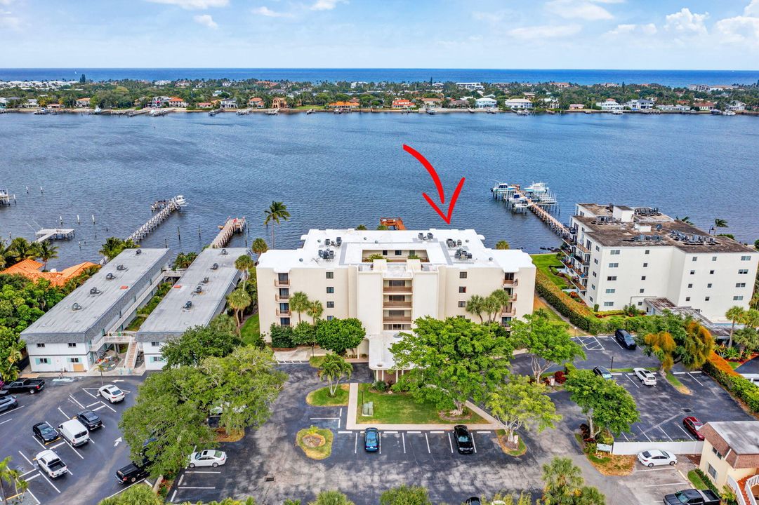 Vendido Recientemente: $379,000 (2 camas, 2 baños, 1351 Pies cuadrados)