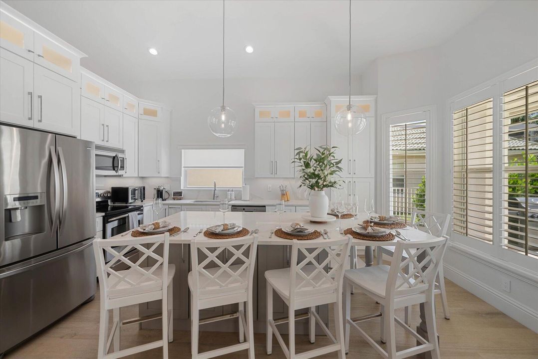 En Renta: $12,500 (4 camas, 2 baños, 2442 Pies cuadrados)