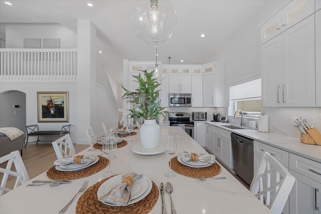 En Renta: $12,500 (4 camas, 2 baños, 2442 Pies cuadrados)