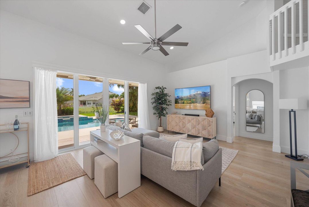 En Renta: $12,500 (4 camas, 2 baños, 2442 Pies cuadrados)