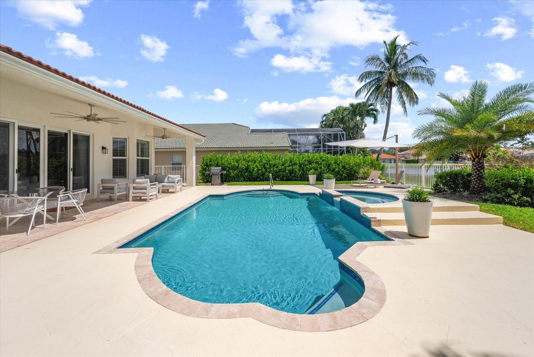 En Renta: $12,500 (4 camas, 2 baños, 2442 Pies cuadrados)