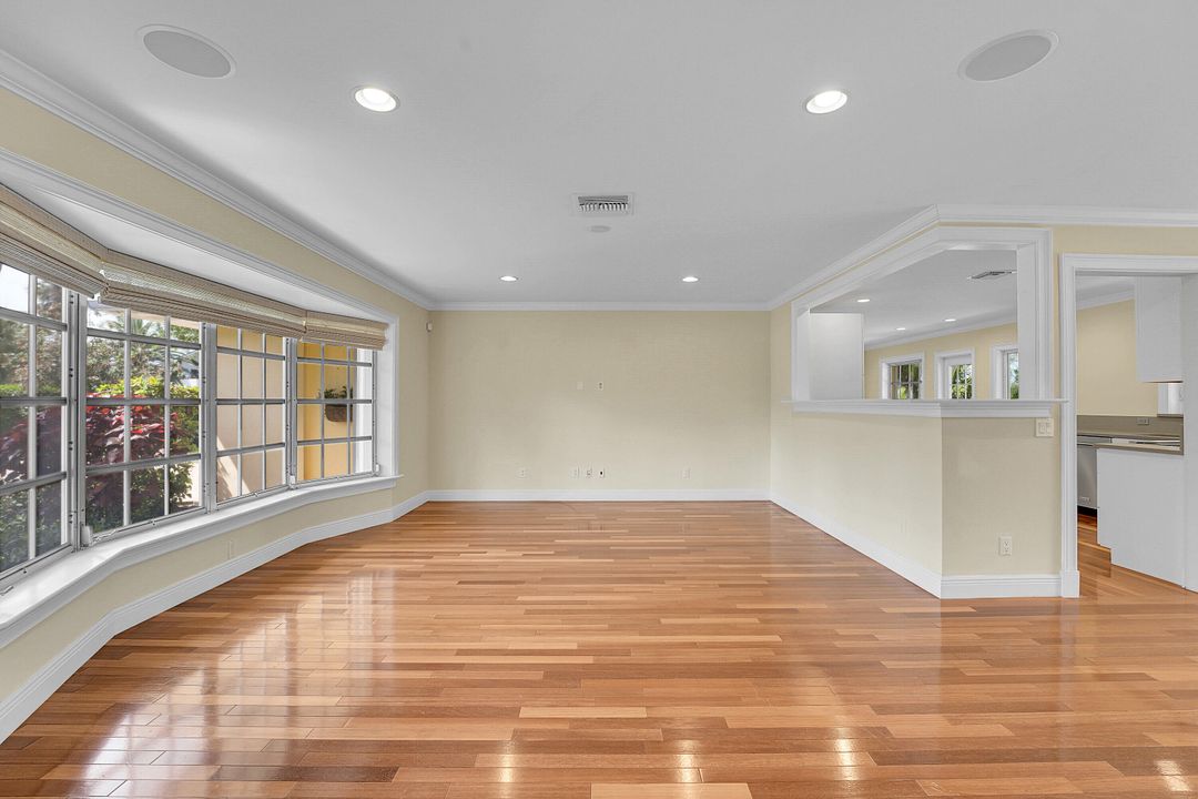 For Sale: $920,000 (2 beds, 2 baths, 1862 Square Feet)