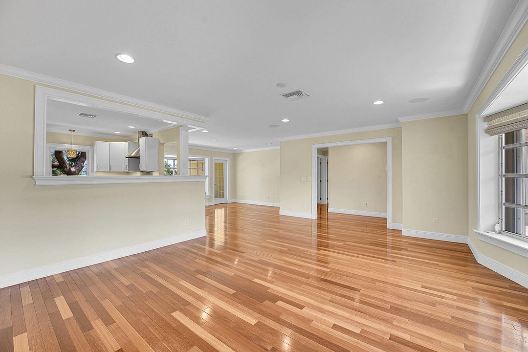 For Sale: $920,000 (2 beds, 2 baths, 1862 Square Feet)