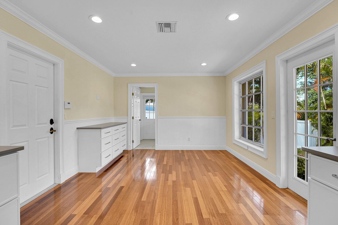 For Sale: $920,000 (2 beds, 2 baths, 1862 Square Feet)