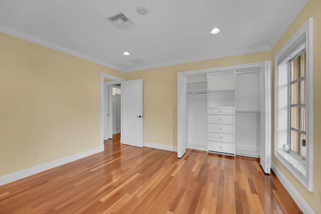 For Sale: $920,000 (2 beds, 2 baths, 1862 Square Feet)