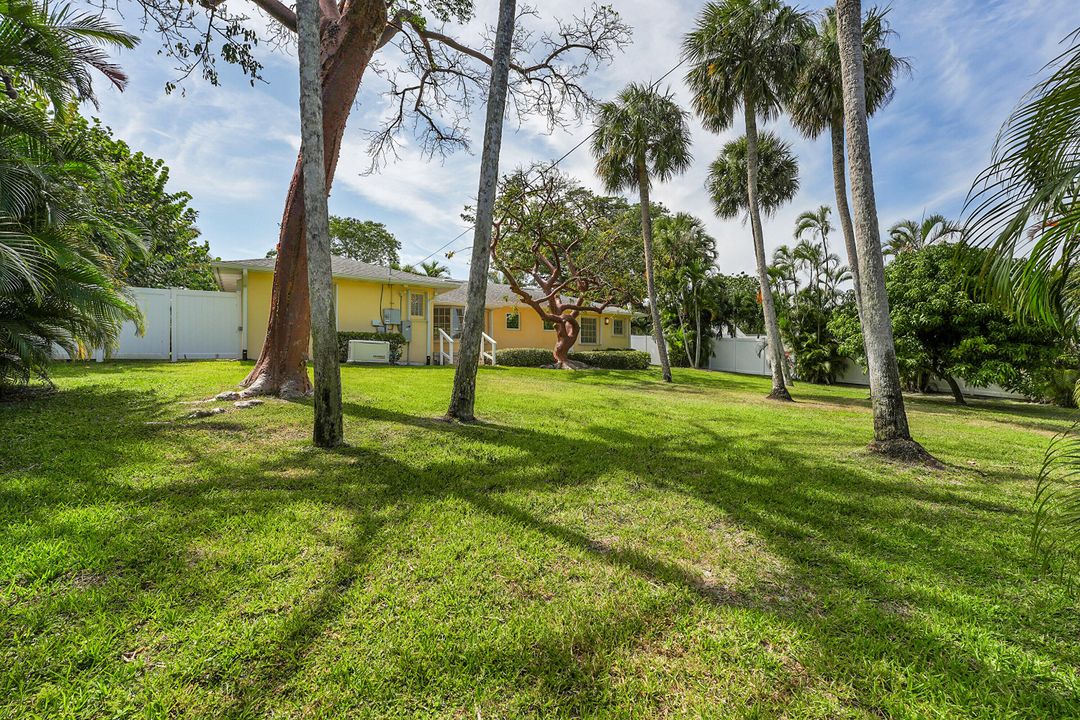 For Sale: $920,000 (2 beds, 2 baths, 1862 Square Feet)