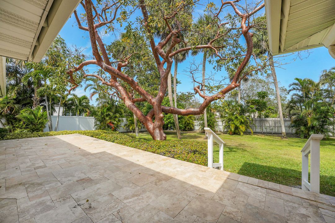 For Sale: $920,000 (2 beds, 2 baths, 1862 Square Feet)