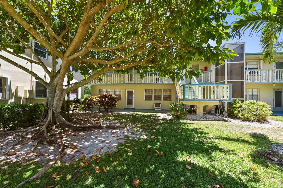 For Sale: $57,000 (1 beds, 1 baths, 570 Square Feet)