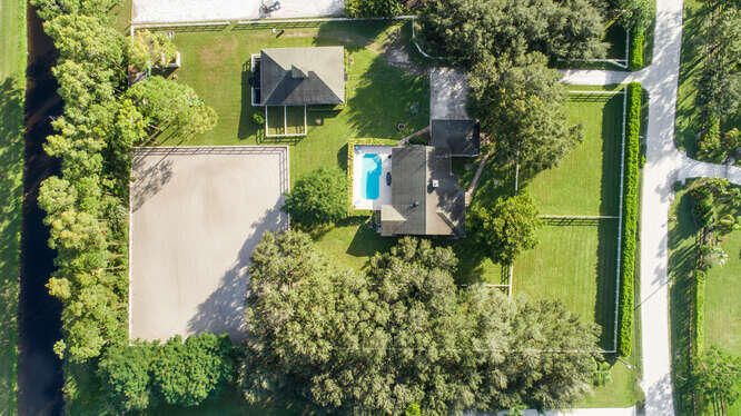 待售: $2,995,000 (4 贝兹, 2 浴室, 2470 平方英尺)