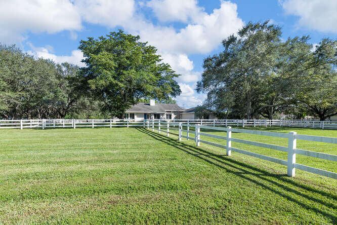 待售: $2,995,000 (4 贝兹, 2 浴室, 2470 平方英尺)