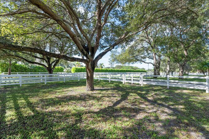 待售: $2,995,000 (4 贝兹, 2 浴室, 2470 平方英尺)