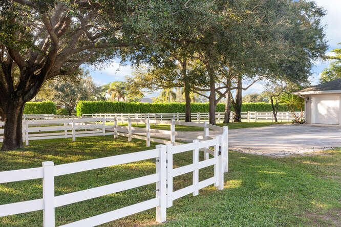 待售: $2,995,000 (4 贝兹, 2 浴室, 2470 平方英尺)