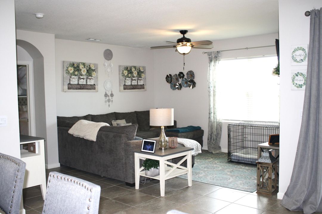 待售: $367,000 (4 贝兹, 2 浴室, 1846 平方英尺)