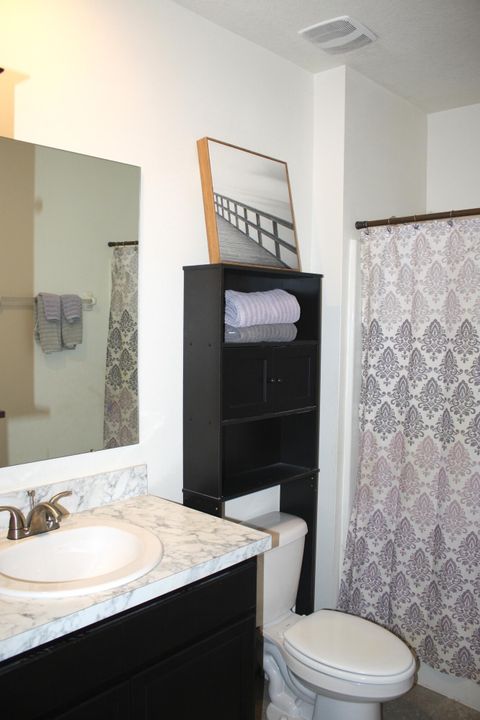 待售: $367,000 (4 贝兹, 2 浴室, 1846 平方英尺)