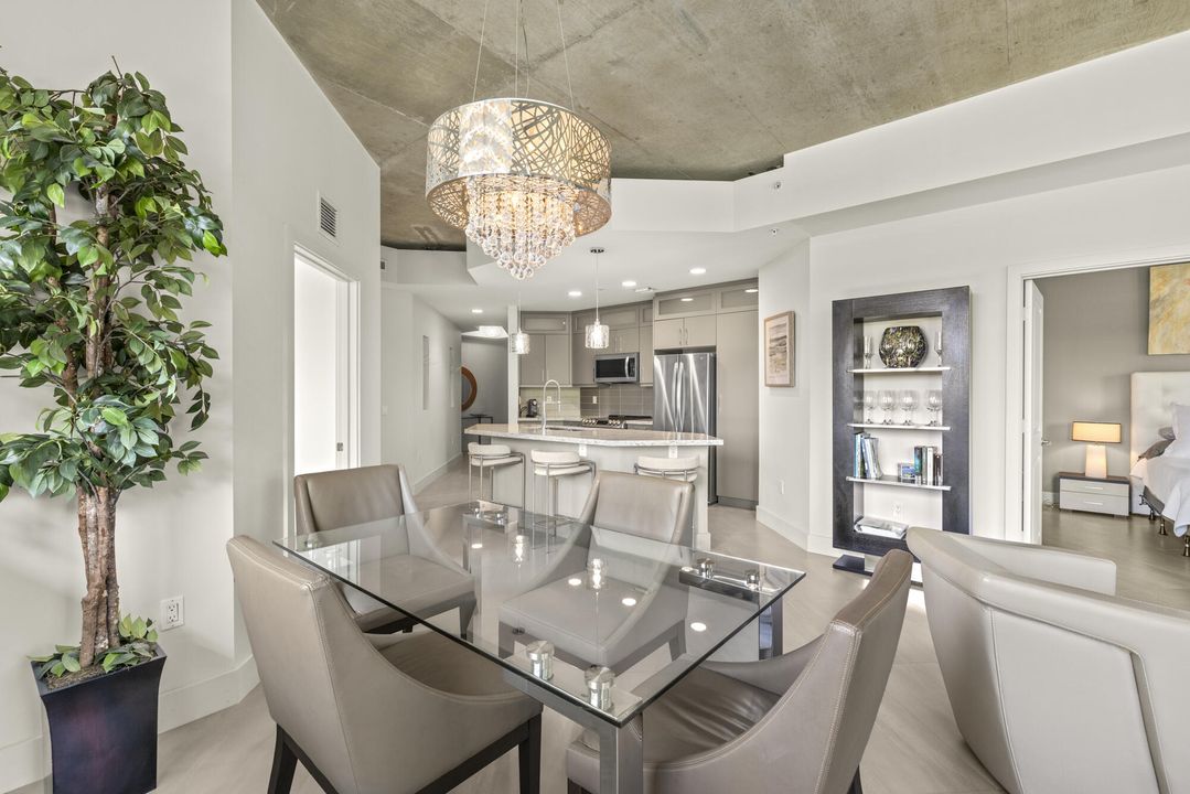 Recently Rented: $3,900 (3 beds, 2 baths, 1377 Square Feet)