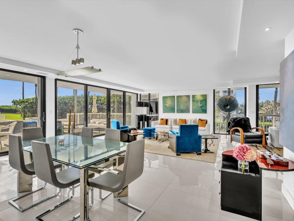 待售: $2,300,000 (2 贝兹, 2 浴室, 2072 平方英尺)