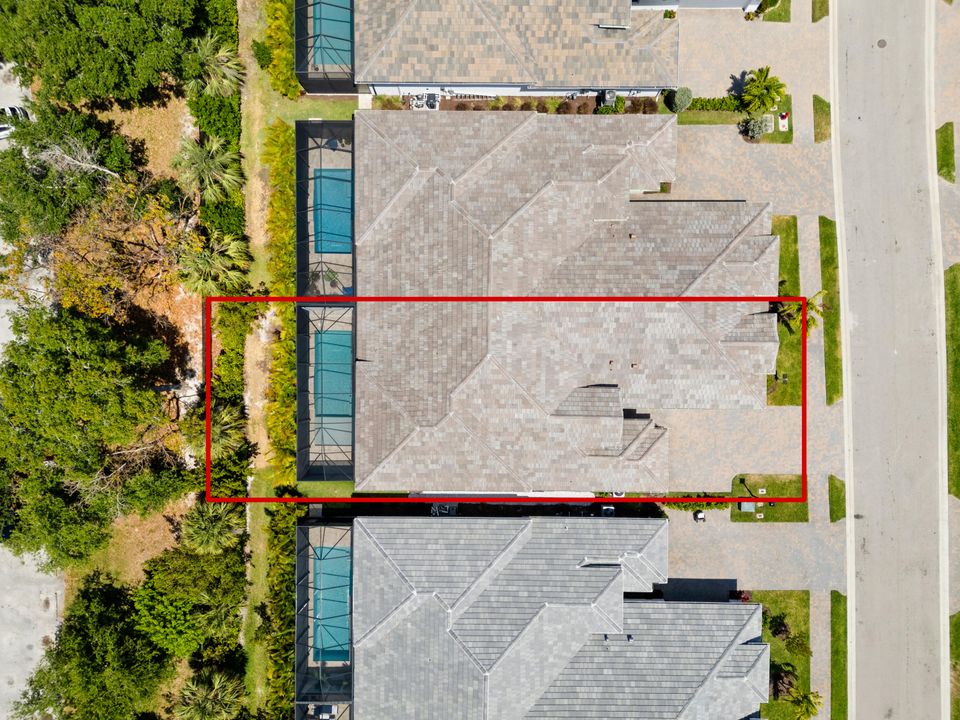 合同活跃: $764,000 (3 贝兹, 3 浴室, 2244 平方英尺)